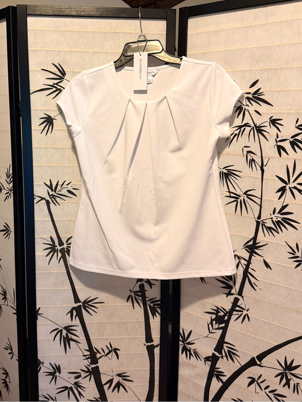 Liz Claiborne White Pleated Front Top